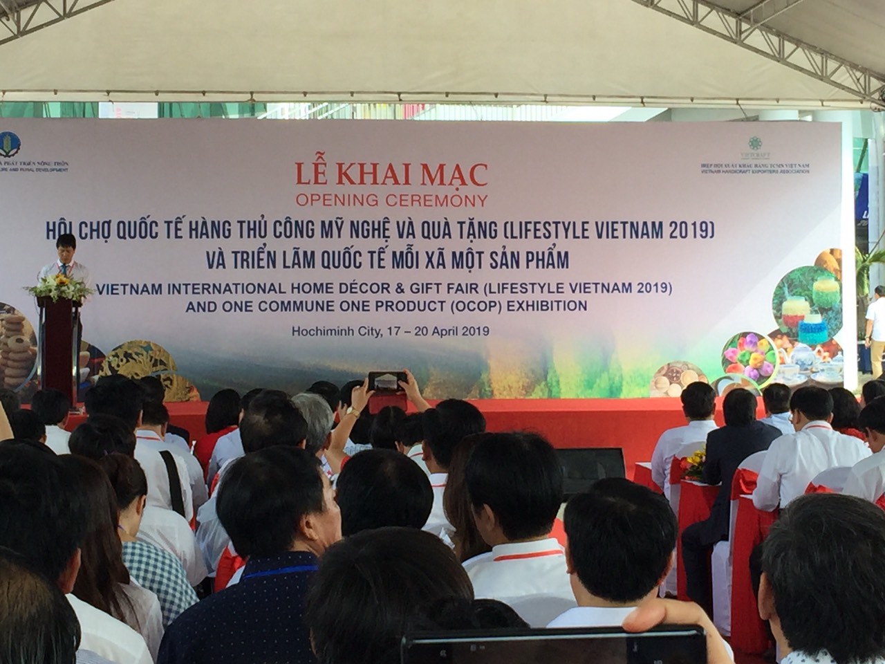 to-chuc-hoi-cho-quoc-te-moi-xa-mot-san-pham-nam-2019-tai-tp-ho-chi-minh